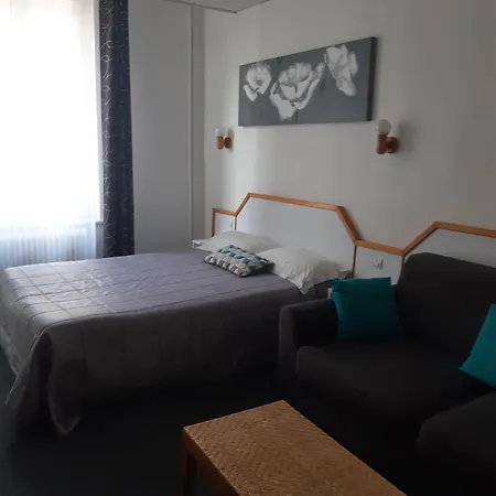 De La Croix De Malte Hotel