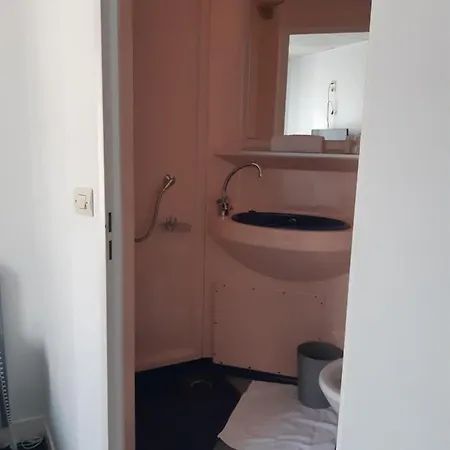 De La Croix De Malte Hotell 2*