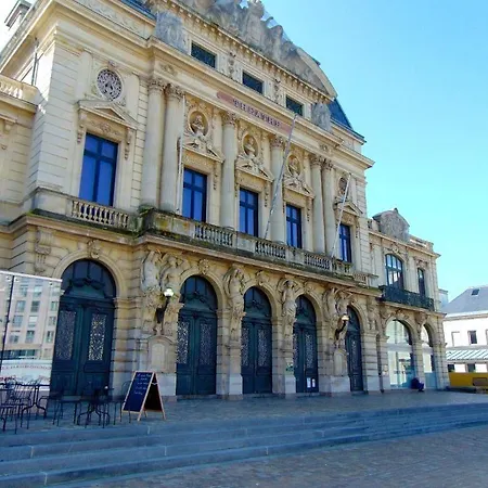 Hotel De La Croix De Malte Cherbourg-en-Cotentin
