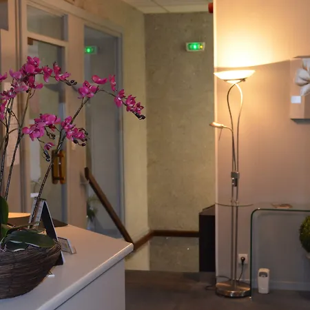 De La Croix De Malte Hotel