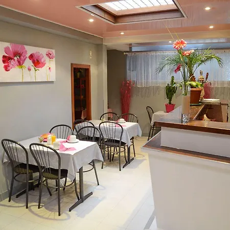 De La Croix De Malte 2* Cherbourg-en-Cotentin