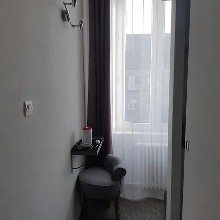 De La Croix De Malte Hotell