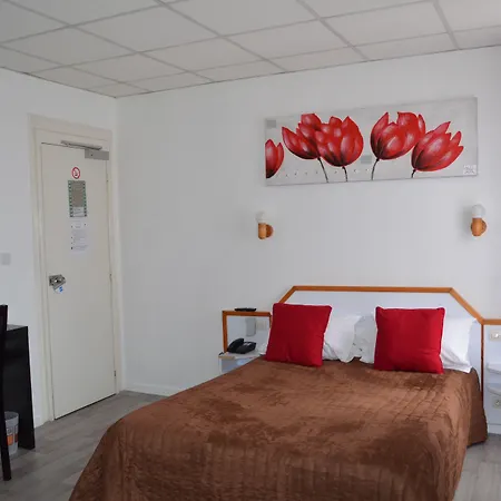 De La Croix De Malte Hotel