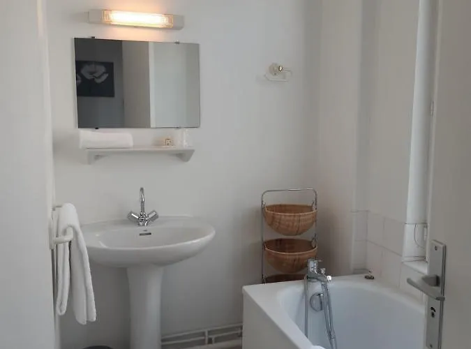 De La Croix De Malte Hotel 2*